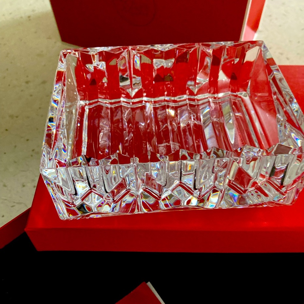 Baccarat
Louxor Catchall Box